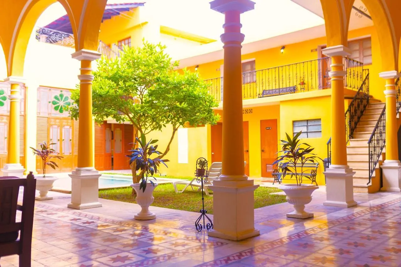 Hotel Real Toledo By Kavia Mérida Mexique