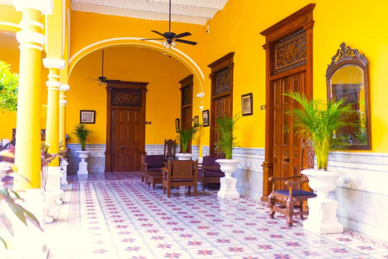 Hotel Real Toledo By Kavia Mérida Mexique