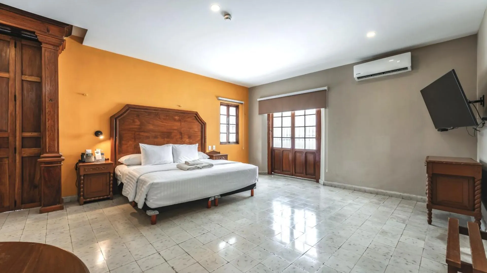 Hotel Real Toledo By Kavia Mérida Mexique