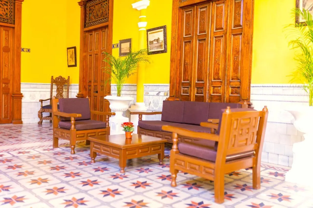 ***  Hotel Real Toledo By Kavia Merida Mexico