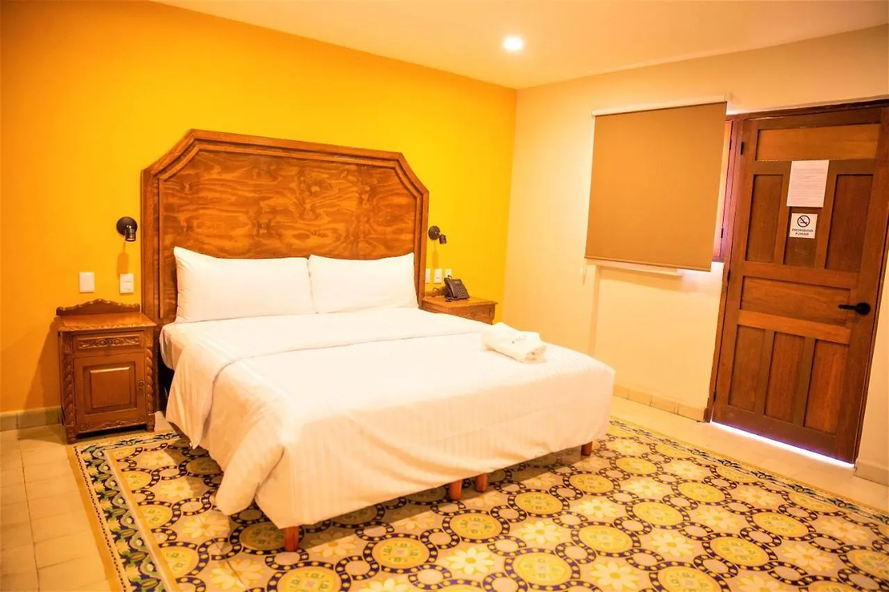 Hotel Real Toledo By Kavia Merida