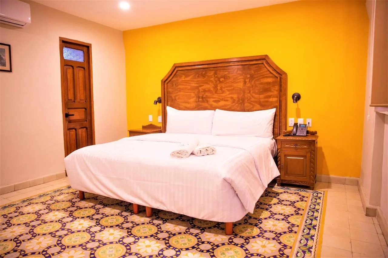 Hotel Real Toledo By Kavia Merida